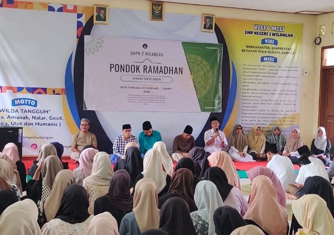 Latih Siswa SMPN 2 Wilangan Cara Pemulasaran Jenazah pada Pondok Ramadhan 1447 H